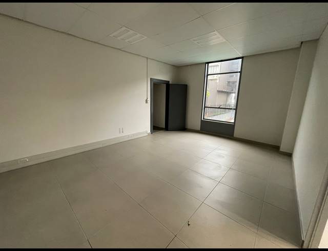 216M² OFFICE TO LET IN ROSEBANK